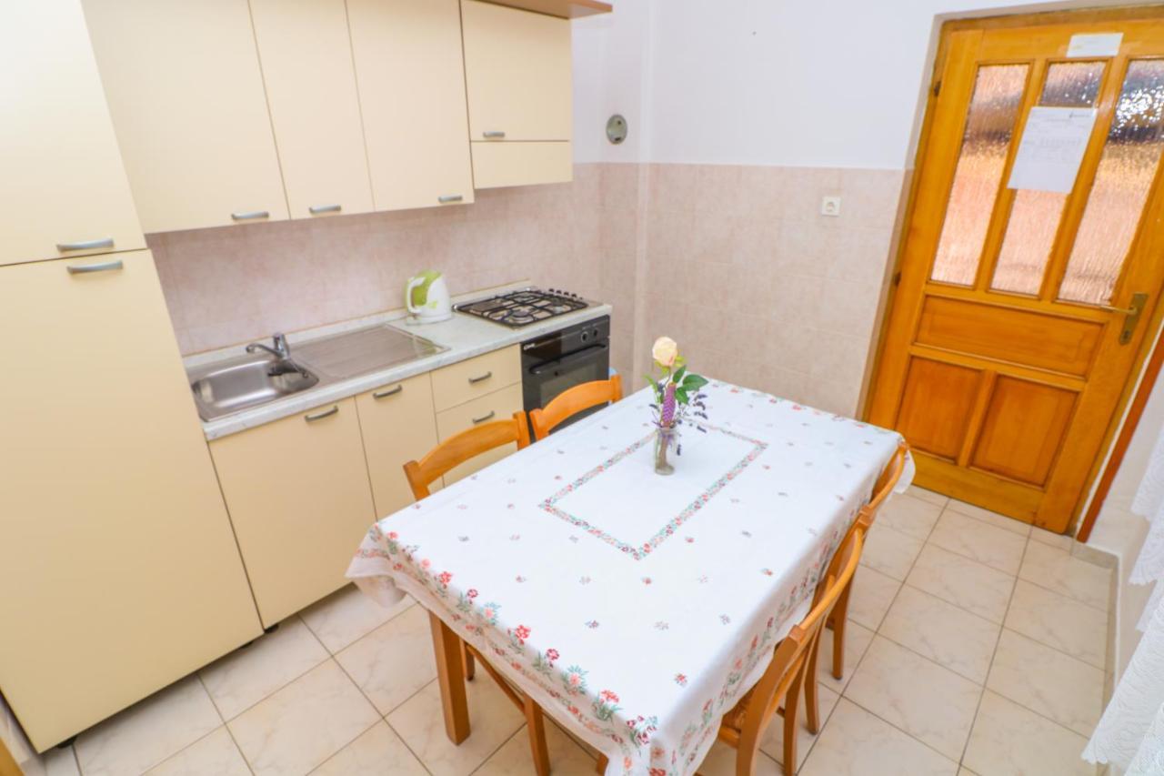 Apartment Marulic In Old Town باشْكا المظهر الخارجي الصورة