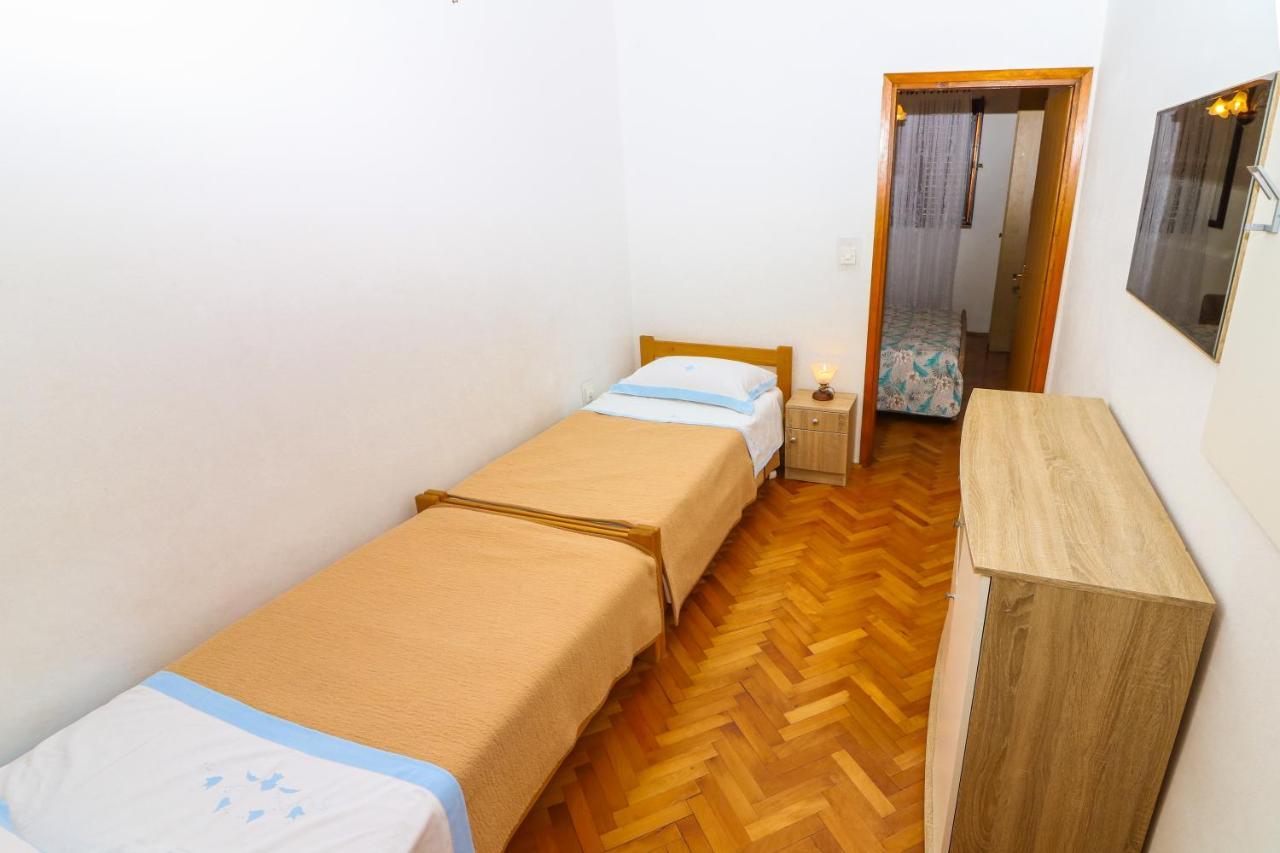 Apartment Marulic In Old Town باشْكا المظهر الخارجي الصورة