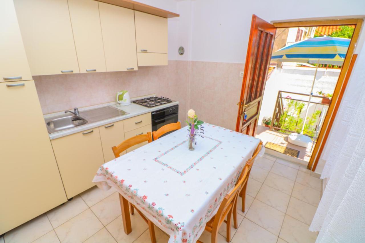 Apartment Marulic In Old Town باشْكا المظهر الخارجي الصورة